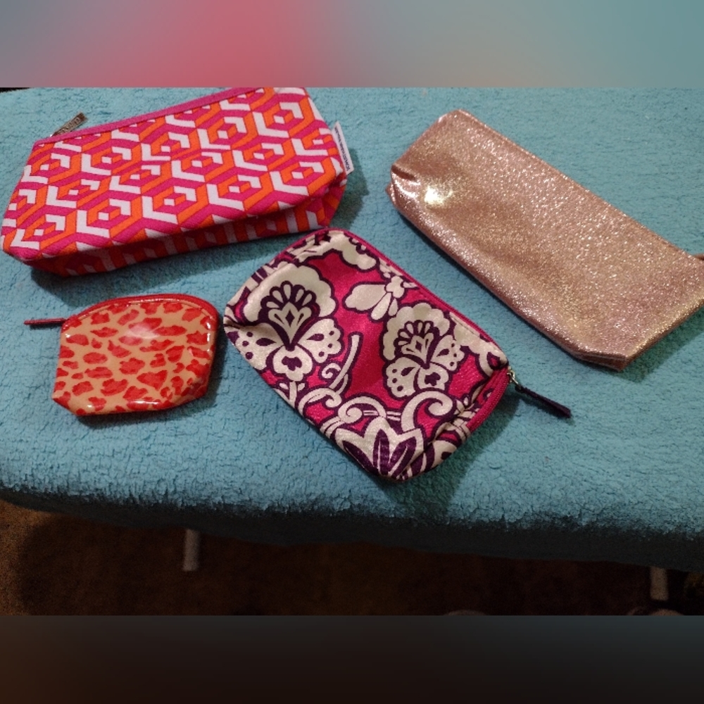 Bundle Ladies NEW Cosmetic/Coin Purses